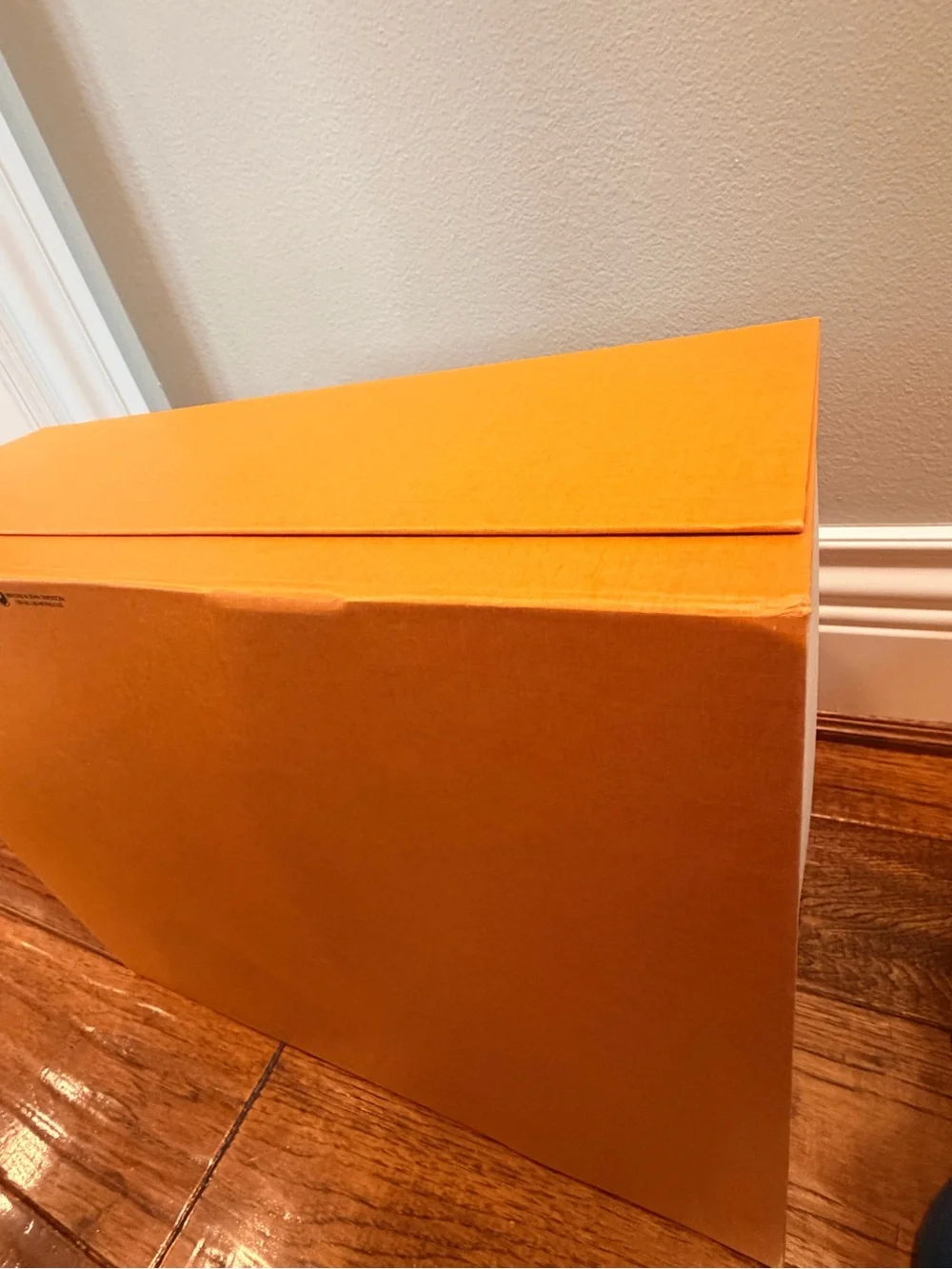 Louis Vuitton Boxes. 5 total in multiple sizes.